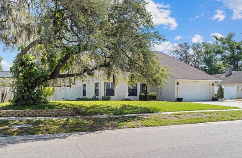 Bloomingdale House | 8 PPL. Bloomingdale House. Brandon/Top Area.