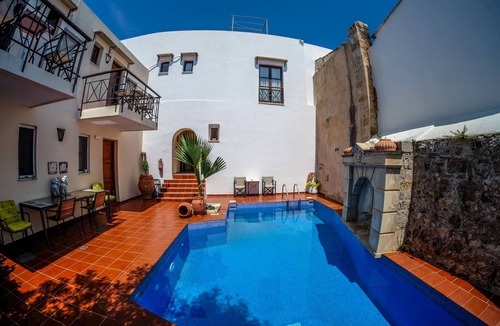 Atsipopoulo Apartment | 9 -Relaxing Holiday Home with Privacy & Freedom