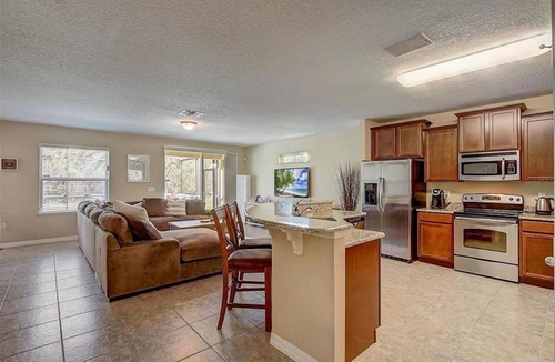 Calabria House | 9029 Calabria