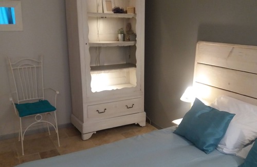 Auriol Bed & Breakfast | A 20 mn de Cassis, 30 mn D'aix en Provence et de Marseille, Gîte les Lavandes