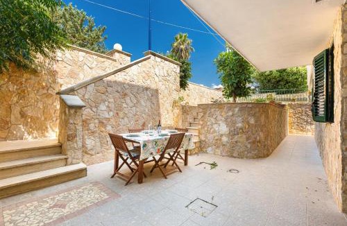 Torre Suda Apartment | A casa di Giulia e Sofia by BarbarHouse
