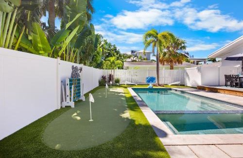 Anna Maria House | A Charming Beach Cottage on Elm