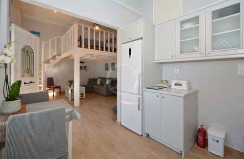 Ermionida Apartment | A cozy cute apartment in Mandrakia Ermioni next to the sea