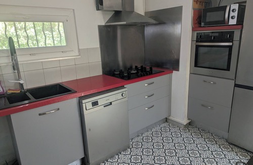Ginasservis House | A haven of peace under the oaks