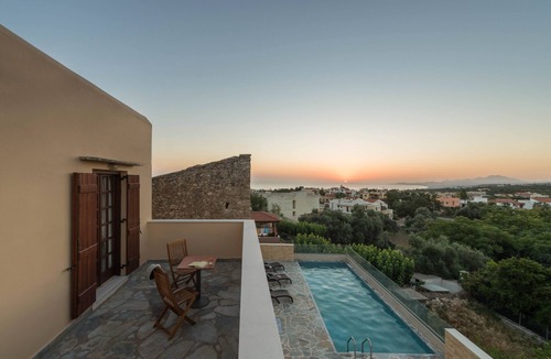 Atsipopoulo Villa | Abrakamus villa in the center of venetian village