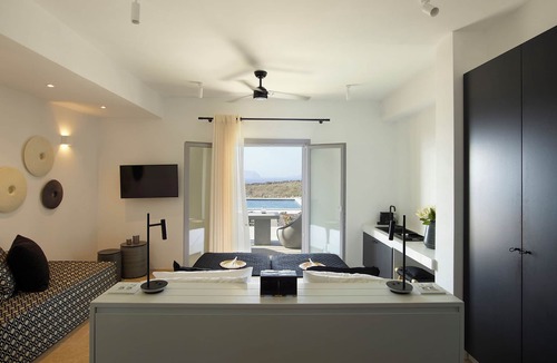 Akrotiri Hotel | Absolute Paradise Santorini- Adults Only