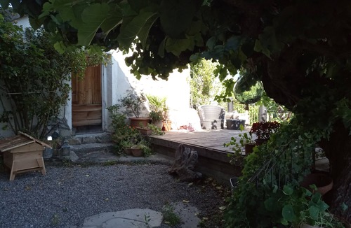 Reotier Apartment | Accommodation in an old farmhouse with a splendid view