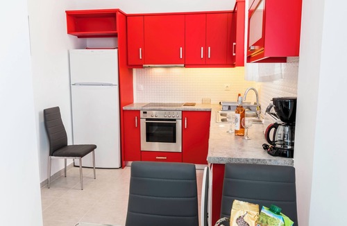 Perissa Apartment | ADELPHI APARTMENTS