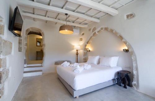 Amnatos House | Aerida GuestHouse Of Stone - Shared Pool Nests near Rethimno