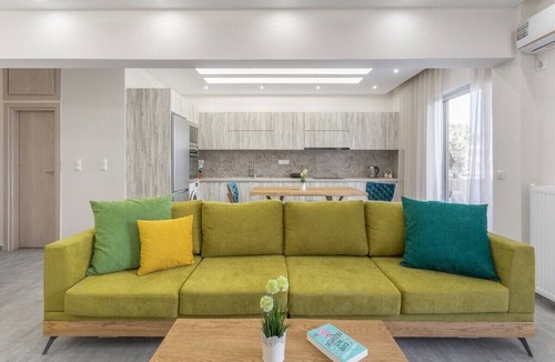 Nea Smirni Apartment | Afroditi Suite - Spacious apt, central & safe!