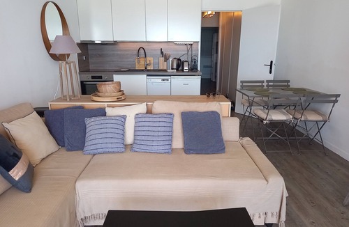 Les Lecques Apartment | Agreable ET Confortable Appartement, VUE MER Superbe