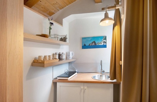 Fisciano Apartment | Agriturismo 'Comfortable Mini Apartment' with Mountain View, Wi-Fi and Air Conditioning