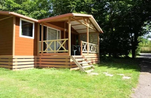 Saint-Paul-de-Vezelin Ski Chalet | Air-conditioned chalet/32m2/3 bedrooms/TV/Covered terrace 12 m² 6 people