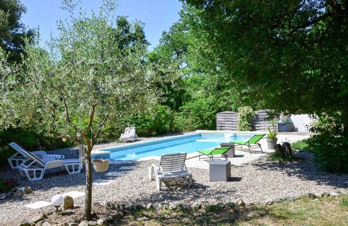 Saint-Restitut Villa | Air-conditioned villa and pool exclusively for you in Drôme provençale