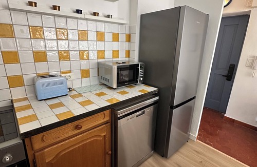 Aix-en-Provence Historic Centre Apartment | Aix Centre Rue d'Italie - T2 40m2 Renovated - 2 steps from Cours Mirabeau