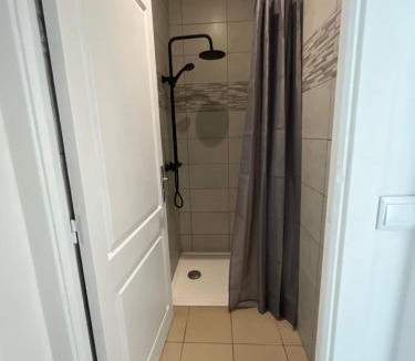Bourg-les-Valence House | ALTA