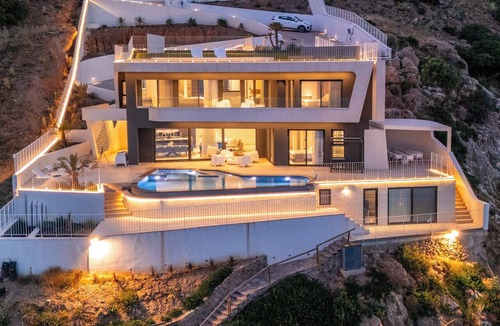 Malevizi Villa | Altu Villa