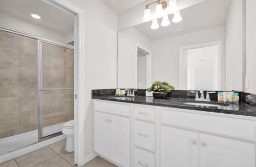 Four Corners House | Amazing 8BR Villa Pool Game Room Resort Access