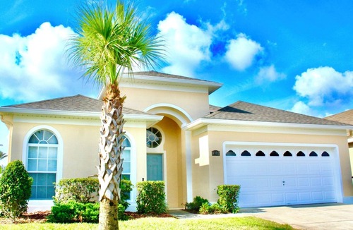 Windsor Palms House | Amazing Disney Dream Getaway in Windsor Palms! Dates in Aug/Sept still open!