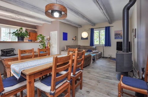 Besse-sur-Issole House | Amazing home in Besse-sur-Issole