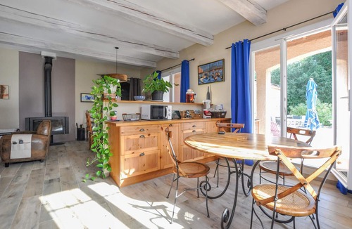 Besse-sur-Issole House | Amazing home in Besse-sur-Issole