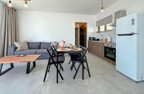 Evrostina House | Amazing home in Xylokastro with house a mountain view