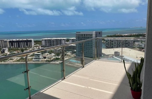 Zona Hotelera Apartment | Amazing ocean view 2 BR apartment!