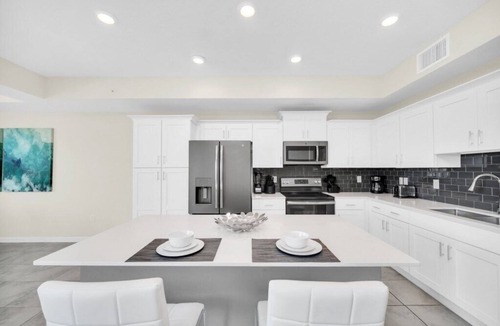 Campbell Condo | Amazing Story Lake Resort New Condo