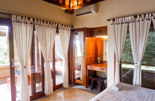 Purwakerti Hotel | Amed Cafe & Hotel Kebun Wayan