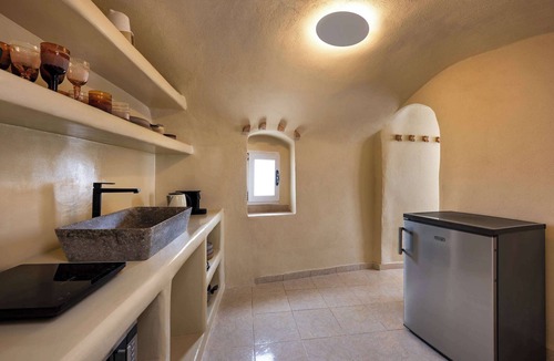 Akrotiri House | Amphora Aelia Gem - Akrotiri Seaview Getaway