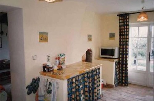Aups Villa | ANCIENT OIL MILL ON 120 ACRES : REAL PARADISE ! HEATED SWIMMING POOL