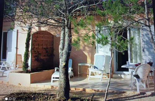 Massillargues-Attuech House | Anduze Gîte Les Pins au "Petit Clos des Cigales"