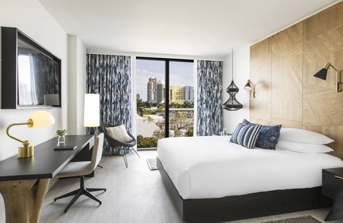 Flamingo/Lummus Resort | Angler’s Hotel – Miami Beach