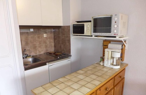 Six-Fours-les-Plages Apartment | Apartment le Verdon in Six Fours La Coudoulière - 4 persons, 1 bedrooms
