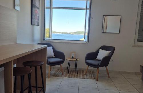 Stikovica Apartment | Apartmani Matea