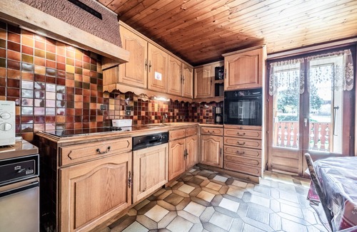 La Chapelle-d'Abondance Apartment | Apartment 'La Corne' with Mountain View, Private Terrace and Balcony