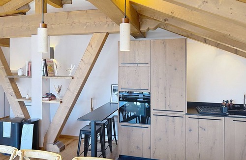 Les Eucherts Apartment | Apartment with mountain view - 12 guests