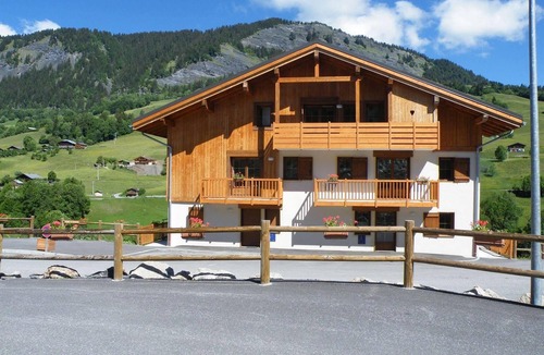 Flumet Apartment | Apartment 4 Adults and one child - Flumet - heated swimming pool