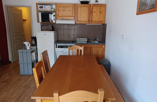 Albiez-le-Vieux Apartment | Apartment Albiez-Montrond, 2 bedrooms, 6 persons