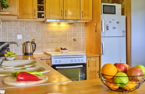 Sidari Apartment | Apartment 'Angeliki's House' with Sea View, Wi-Fi and Air Conditioning