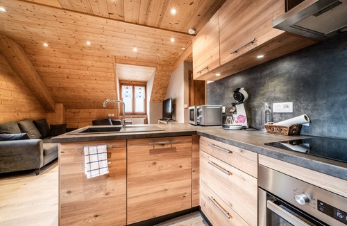 Abondance Apartment | Apartment 'Apartment 1 in the Abbey - Maxit' with Wi-Fi