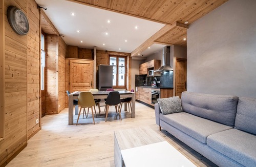 Abondance Apartment | Apartment 'Apartment 3 in the Abbey - Maxit' with Wi-Fi