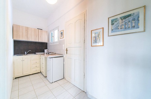 Lakones Apartment | Apartment Arianna 10 with Sea View, Shared Pool & Wi-Fi