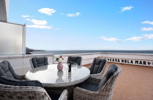 Los Realejos Apartment | Apartment "Casa Hola Mar" Directly on the Coast with Infinity Sea View
