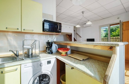 La Turbie Apartment | Apartment 'Chez Christian - La Turbie' with Sea View, Wi-Fi, and Air Conditioning