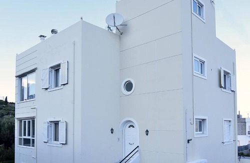 Kato Zakros Apartment | Apartment 'Dimitra Prive Romantic' with Mountain View, Wi-Fi and Air Conditioning