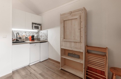 Les Esserts Apartment | Apartment for 4 people, balcony, mountain view