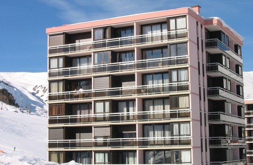 La Toussuire Apartment | Apartment for 6, ski-in/ski-out, pets allowed