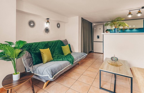 Mandelieu-la-Napoule Beach Apartment | Apartment de L’Islette by Sur la mer