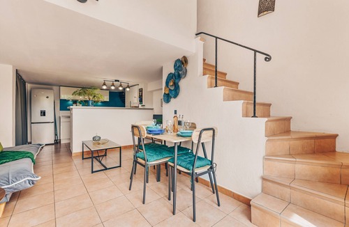 Mandelieu-la-Napoule Beach Apartment | Apartment de L’Islette by Sur la mer